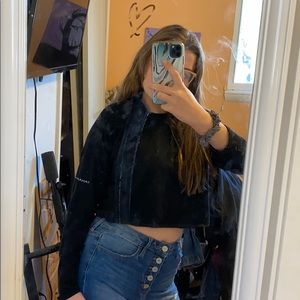 Tahari sports black cropped long sleeve large top